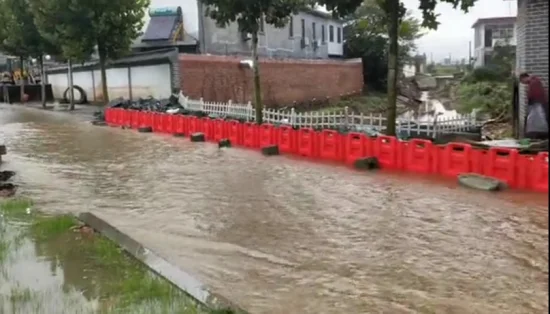 Barrera de inundación de tráfico de gestión de prevención de agua de plástico ABS móvil para seguridad vial